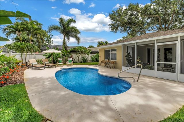 4201 27TH AVENUE N, St Petersburg, FL 33713