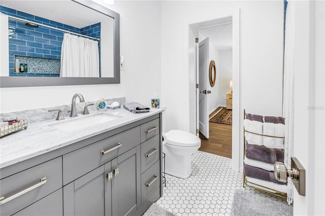 4201 27TH AVENUE N, St Petersburg, FL 33713