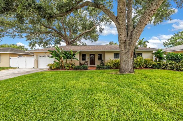 4201 27TH AVENUE N, St Petersburg, FL 33713