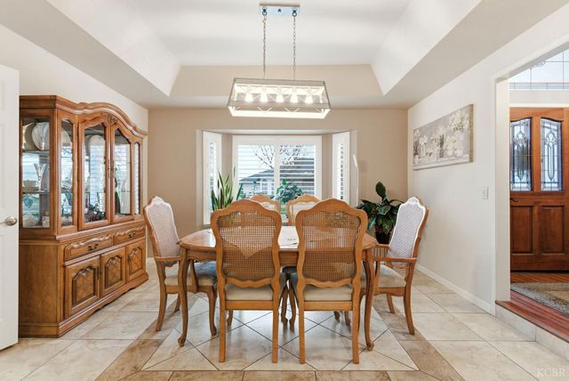 2504 N Kensington Way, Hanford, CA 93230