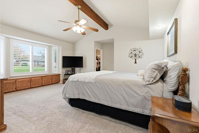 2504 N Kensington Way, Hanford, CA 93230