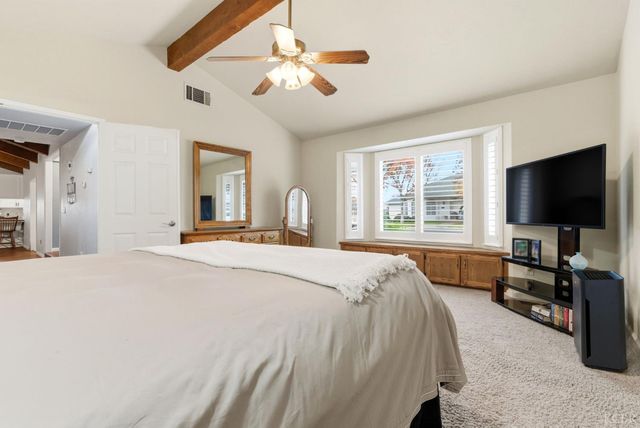 2504 N Kensington Way, Hanford, CA 93230