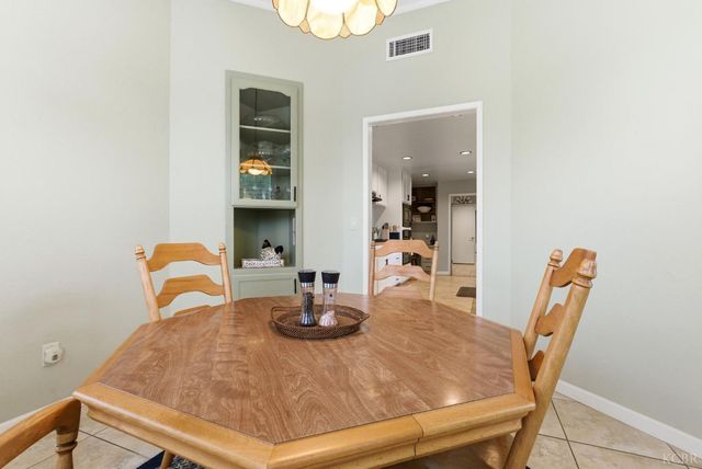 2504 N Kensington Way, Hanford, CA 93230