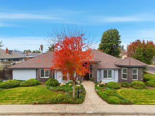 2504 N Kensington Way, Hanford, CA 93230