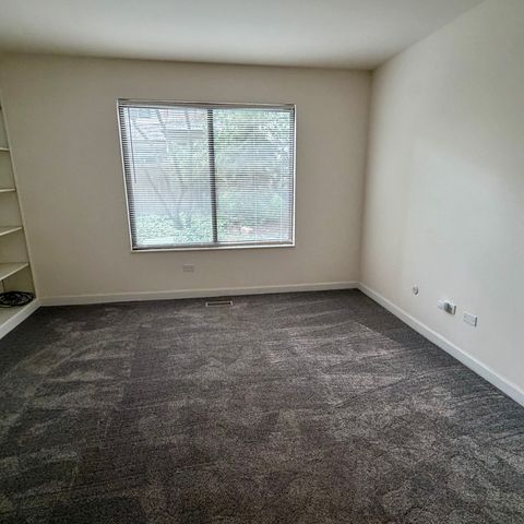 78 Foxwood Lane C, Lake Barrington, IL 60010