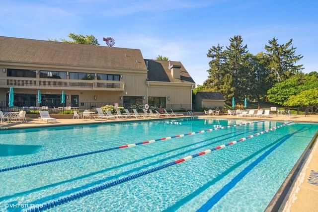 78 Foxwood Lane C, Lake Barrington, IL 60010