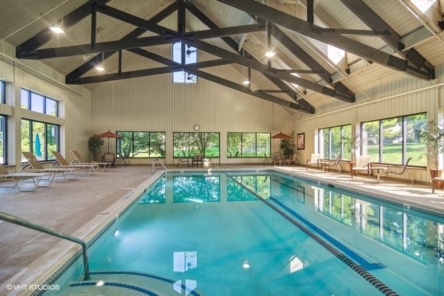 78 Foxwood Lane C, Lake Barrington, IL 60010