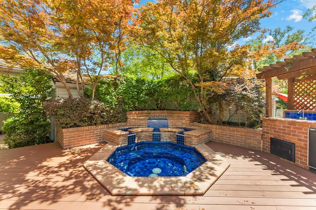 9111 Yellow Flower Pl, Fair Oaks, CA 95628