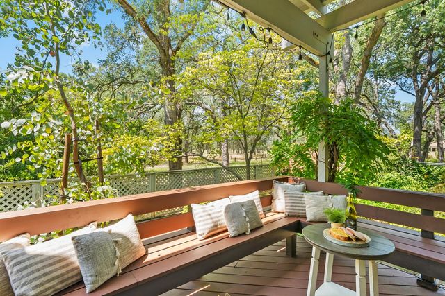 9111 Yellow Flower Pl, Fair Oaks, CA 95628