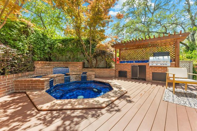 9111 Yellow Flower Pl, Fair Oaks, CA 95628