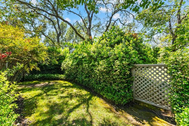 9111 Yellow Flower Pl, Fair Oaks, CA 95628