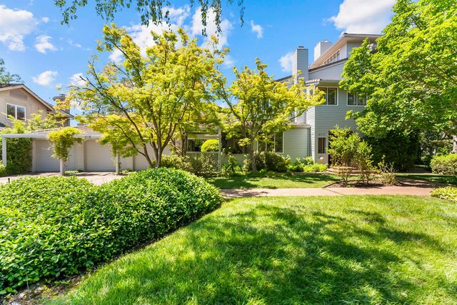 9111 Yellow Flower Pl, Fair Oaks, CA 95628