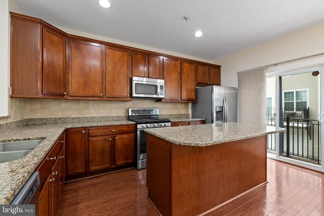 4521 SCARLET OAK LN, Baltimore, MD 21229