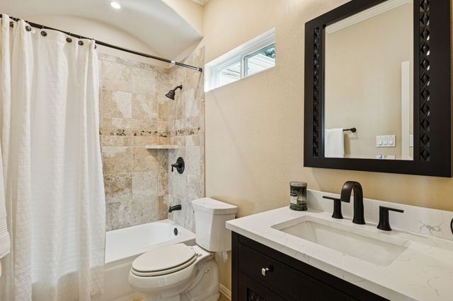 18016 Benchmark Drive, Dallas, TX 75252