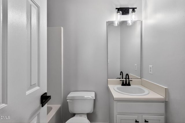 1600 Oakland Hills Way, Raleigh, NC 27604