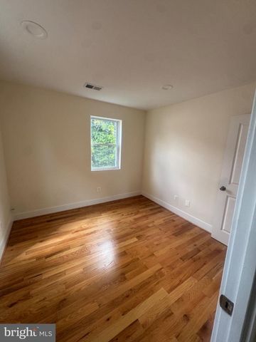 847 48TH ST NE, Washington, DC 20019