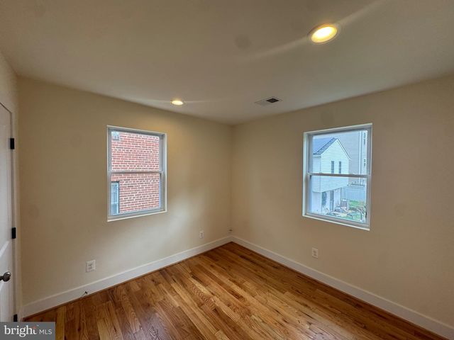 847 48TH ST NE, Washington, DC 20019