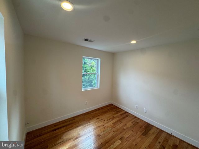 847 48TH ST NE, Washington, DC 20019