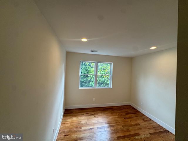 847 48TH ST NE, Washington, DC 20019