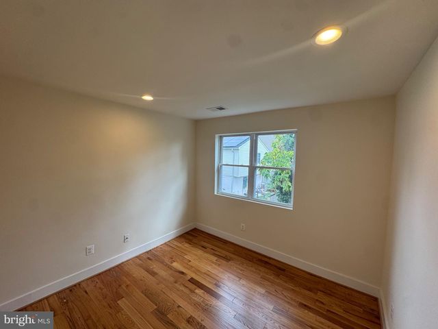 847 48TH ST NE, Washington, DC 20019