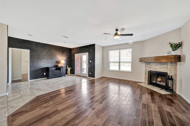 1725 Oak Glen Drive, Wylie, TX 75098