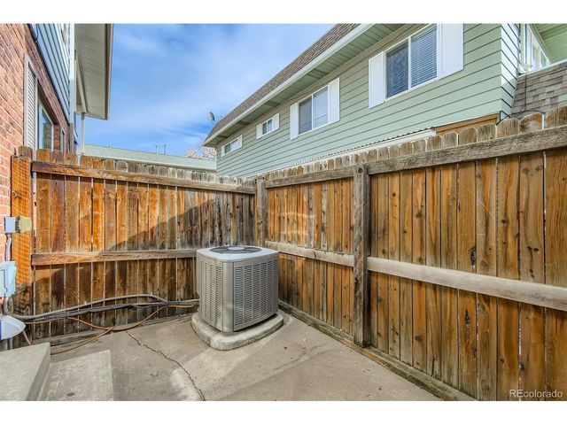 9864 Orangewood Dr, Thornton, CO 80260