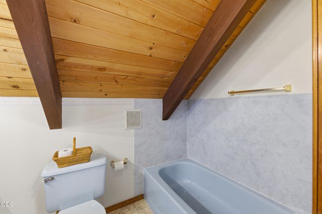 52035 Noble Fir, La Pine, OR 97739