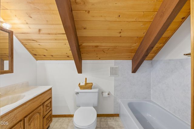 52035 Noble Fir, La Pine, OR 97739