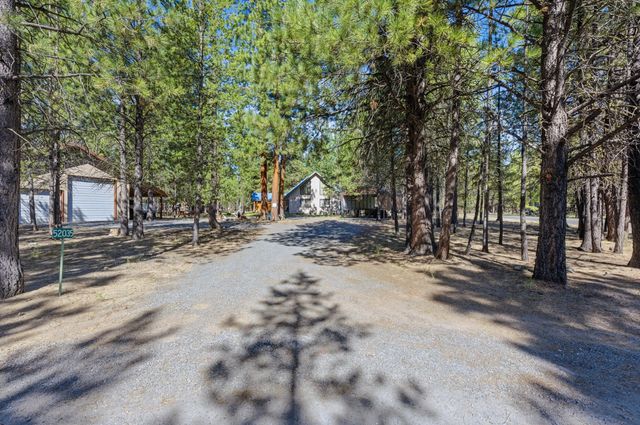 52035 Noble Fir, La Pine, OR 97739