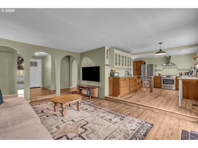 4895 Sw 189TH Ct, Beaverton, OR 97078