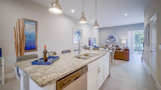 7595 SUNNY DREAMS LANE, Kissimmee, FL 34747