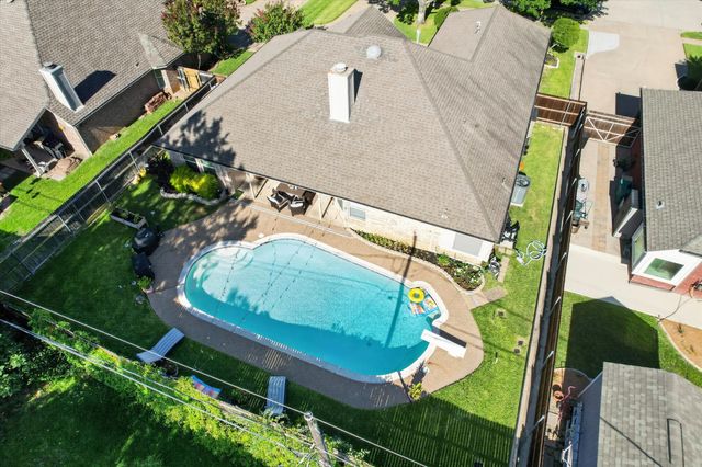 7312 Cottonwood Court, North Richland Hills, TX 76182
