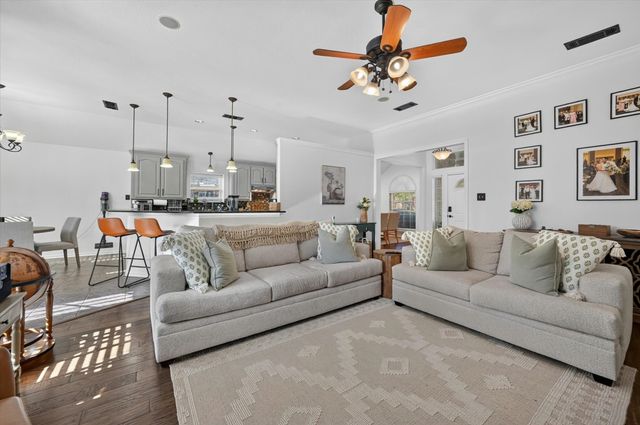 7312 Cottonwood Court, North Richland Hills, TX 76182