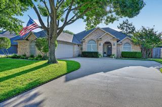 7312 Cottonwood Court, North Richland Hills, TX 76182