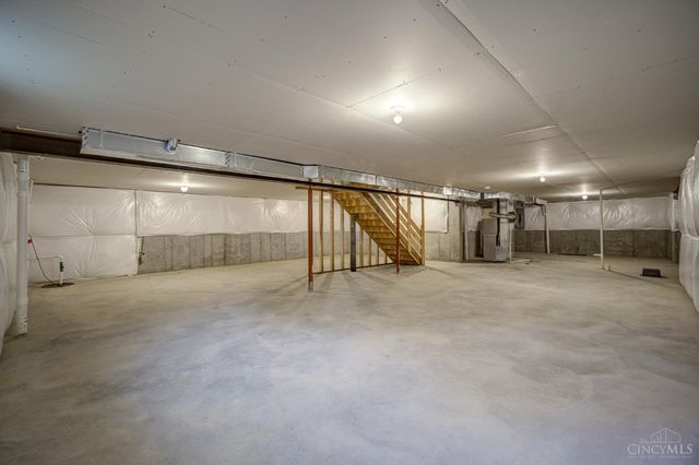 5671 Ferdinand Drive, West Chester, OH 45069