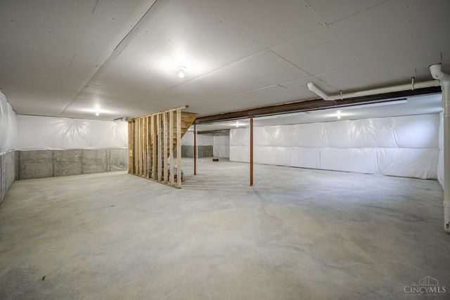 5671 Ferdinand Drive, West Chester, OH 45069