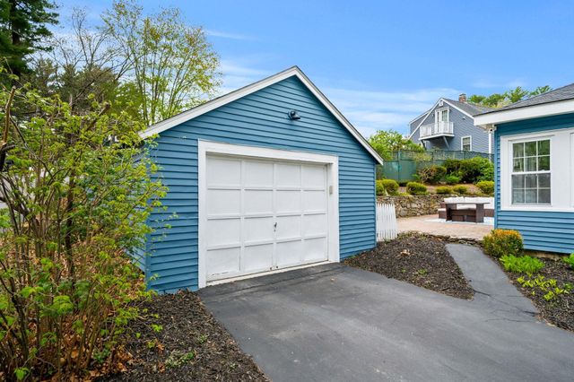 14 Town Farm Road, Salem, NH 03079