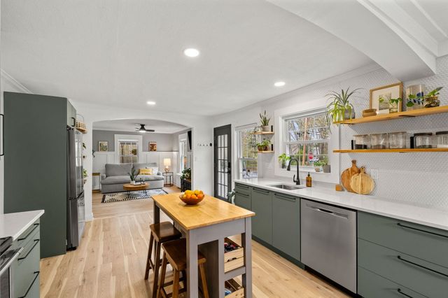 14 Town Farm Road, Salem, NH 03079