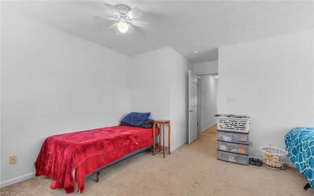 2219 Angler LN, Chesapeake, VA 23323