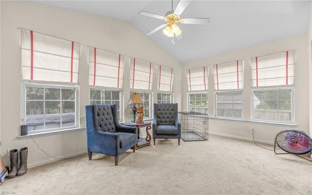 2219 Angler LN, Chesapeake, VA 23323