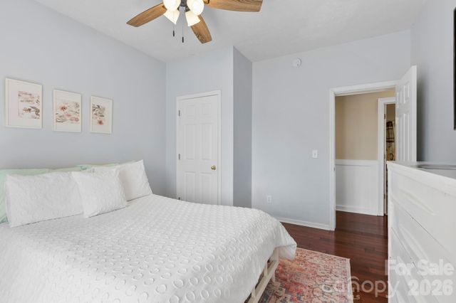 10 Eagle Drive, Hendersonville, NC 28792