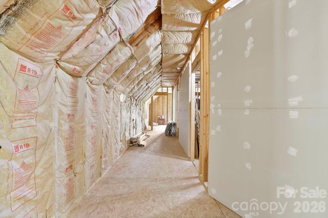 10 Eagle Drive, Hendersonville, NC 28792