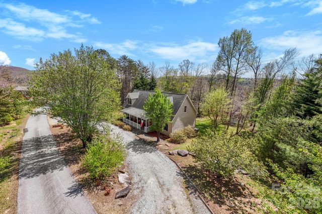 10 Eagle Drive, Hendersonville, NC 28792