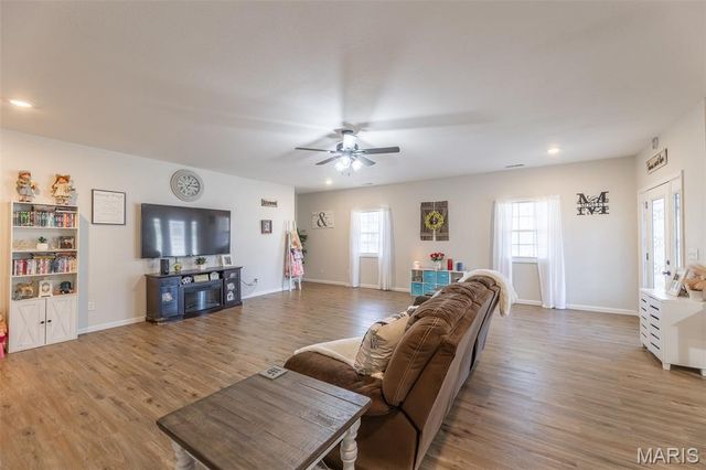 220 Ripley 160E-8, Doniphan, MO 63935