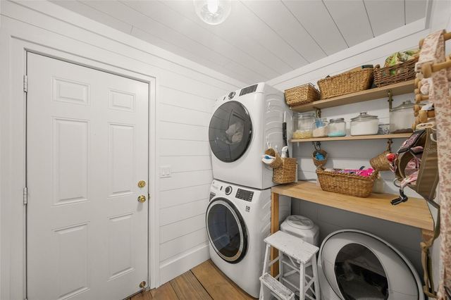 9003 63RD AVENUE DRIVE E, Bradenton, FL 34202