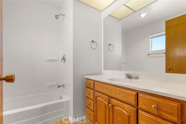 1560 Sandlewood Drive, Hemet, CA 92543