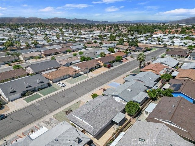 1560 Sandlewood Drive, Hemet, CA 92543