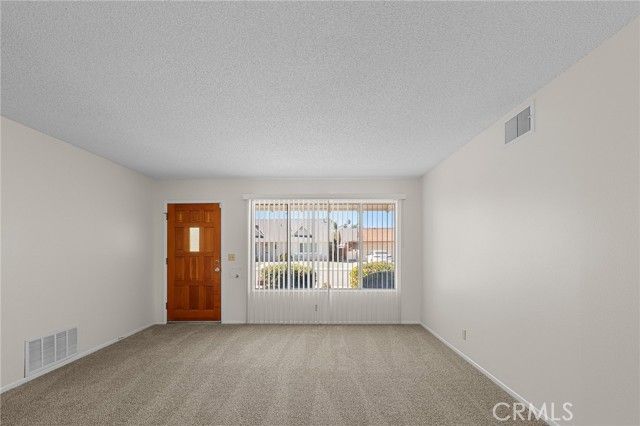 1560 Sandlewood Drive, Hemet, CA 92543