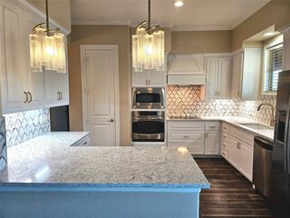 301 Watermere Drive 216, Southlake, TX 76092