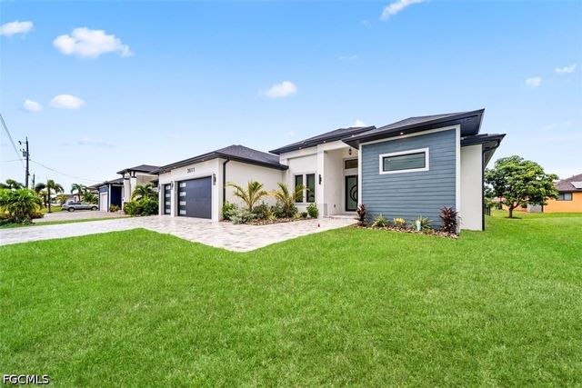 3611 SW 4th LN, Cape Coral, FL 33991